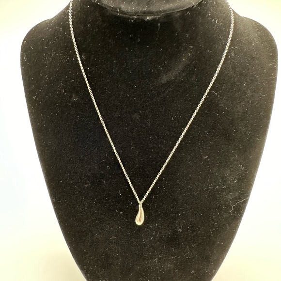 Tiffany & Co. Jewelry - Tiffany & Co. Elsa Peretti Teardrop Pendant Necklace